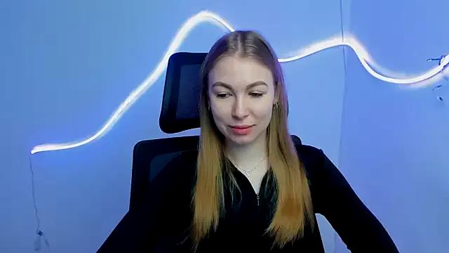 Dana_flowers from StripChat
