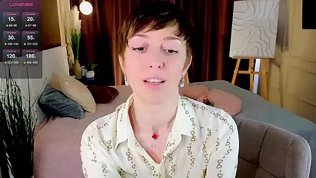 daniellia_ from StripChat is Freechat