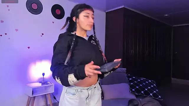 Discover girls online performers. Slutty sexy Free Models.