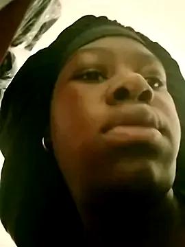 DarkBerryDiamond255 from StripChat is Freechat