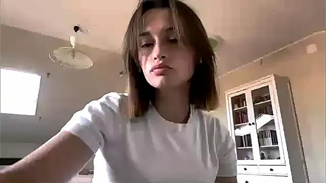 DarlineBrustera from StripChat is Freechat