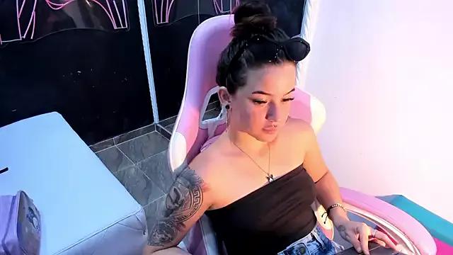 DeboraLombardii_ from StripChat is Freechat