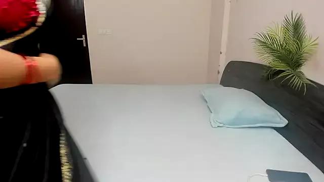 Dever_Bhabhi_ from StripChat is Freechat