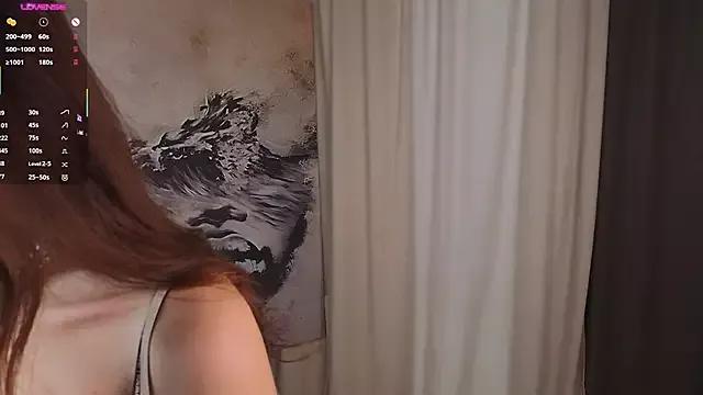 DevonaClagg from StripChat is Freechat