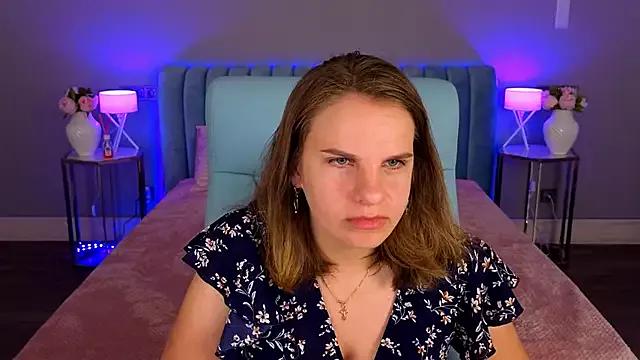 DeynisWarm from StripChat is Freechat