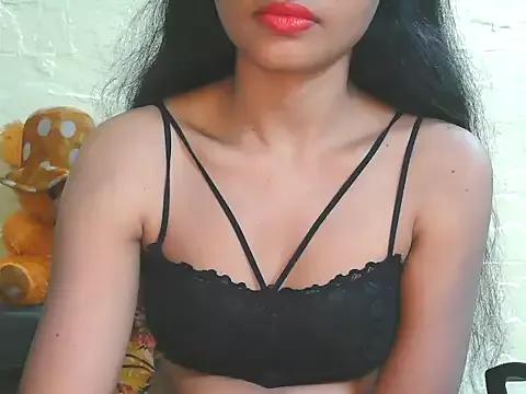 Elaina_Irani from StripChat is Freechat