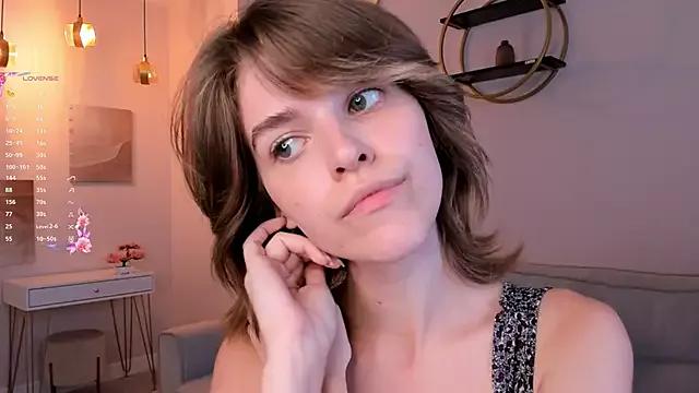 EleneButton from StripChat is Freechat