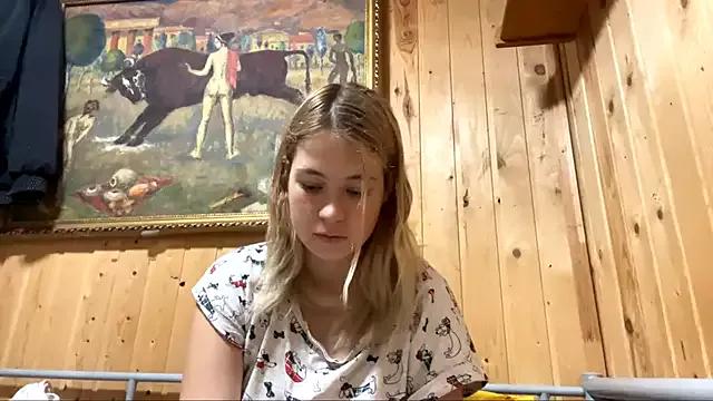 ElisabettVencee from StripChat is Freechat