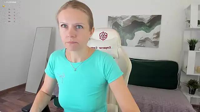 Eliza_Wilsoon from StripChat is Freechat