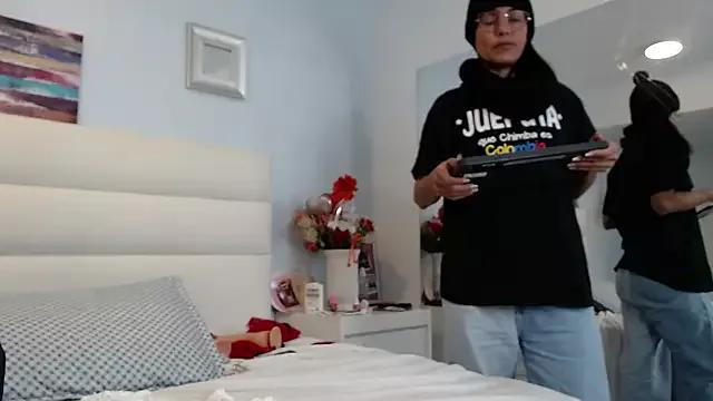ElizabethManson from StripChat is Freechat