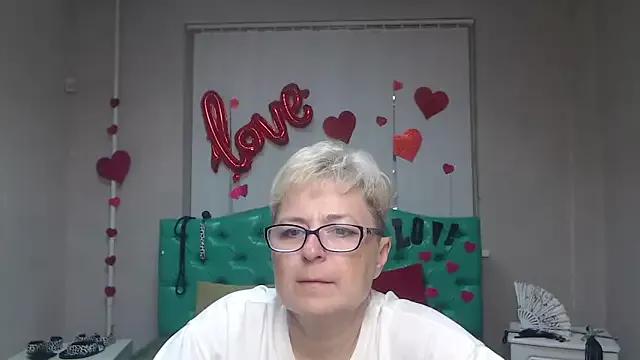 EmiliaGree from StripChat is Freechat