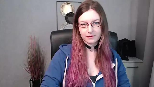 emmaxDelight from StripChat