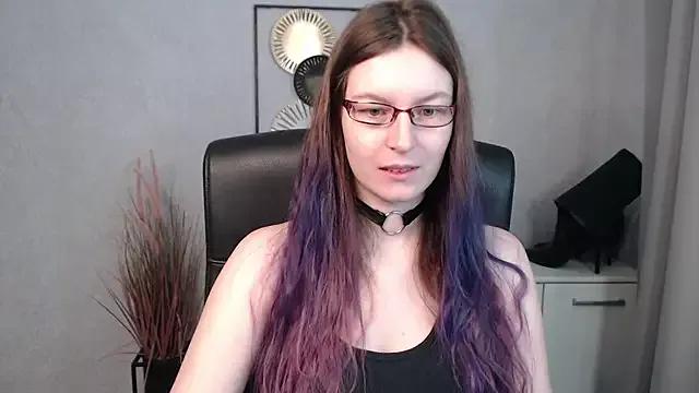 emmaxDelight from StripChat