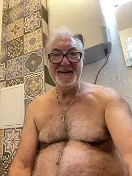 EroticVenetian from StripChat is Freechat