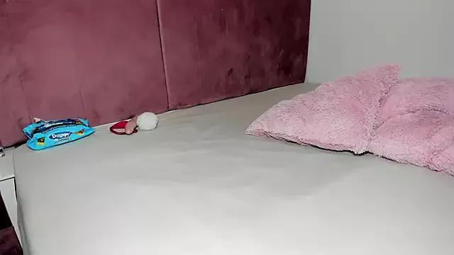 Estrellia_8 from StripChat is Freechat