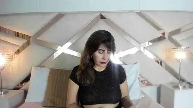eva_loreti from StripChat is Freechat