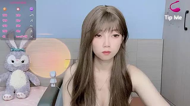 Evelyn-168 from StripChat is Freechat