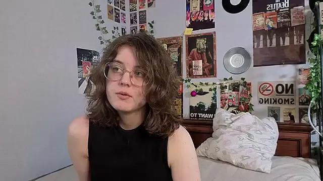 FalineChasey from StripChat is Freechat