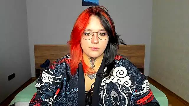 FoxyAstra from StripChat is Freechat