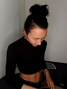 GiaWhitte from StripChat is Freechat