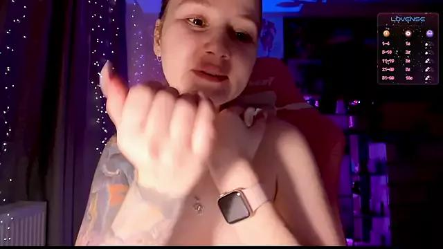 GoodWitch_ from StripChat