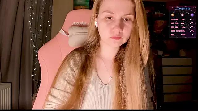 GoodWitch_ from StripChat