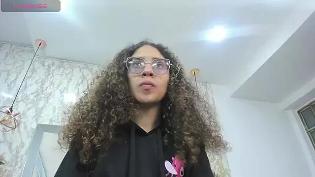 Hanna_Cornee_ from StripChat is Freechat