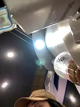 Hannahoff from StripChat