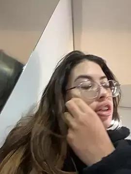 Isabela_Colins from StripChat is Freechat