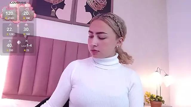 Isadora_gh from StripChat is Freechat