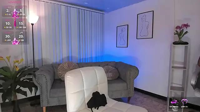 Ivyy_Moon_ from StripChat
