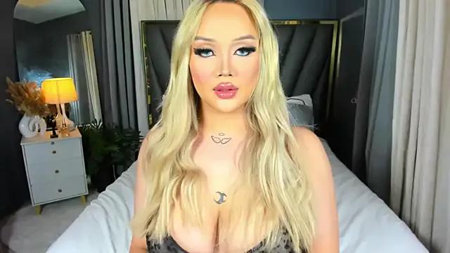 JorgeousKylie from StripChat is Freechat