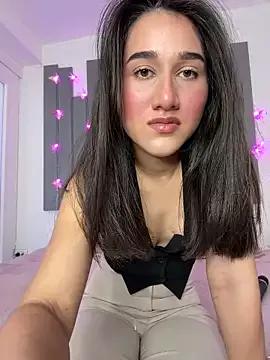 julieta_jhonss from StripChat is Freechat