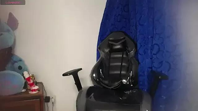 Karolainfg from StripChat is Freechat
