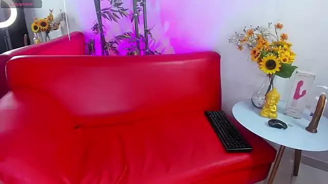 KendallJay from StripChat is Freechat