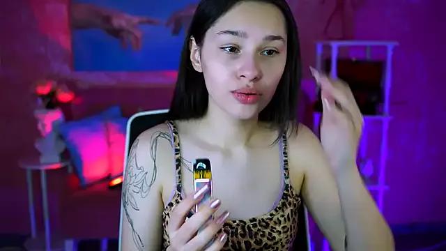 KimClarks_ from StripChat is Freechat