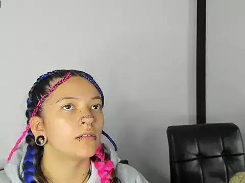 Kitty_ravee from StripChat