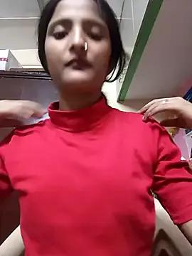KittyBby14 from StripChat