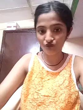 KittyBby14 from StripChat
