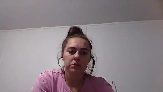 kkmanda from StripChat is Freechat