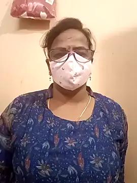 Lalli-Sexy from StripChat is Freechat