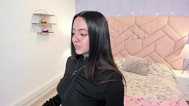 Lara_Rouss_ from StripChat is Freechat