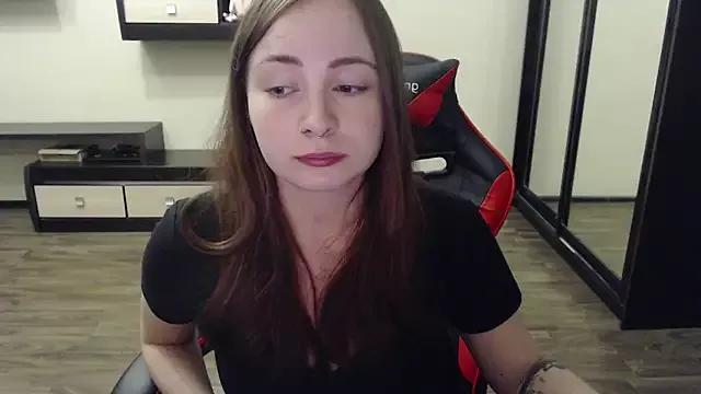 Laralianna from StripChat is Freechat