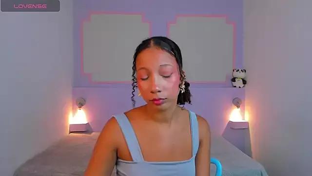 LaraSpark3 from StripChat