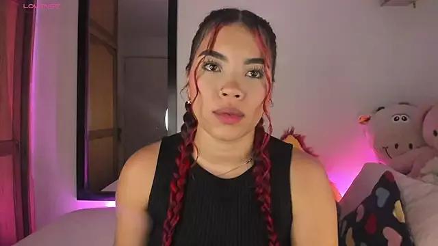 Lee_Ash from StripChat is Freechat