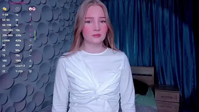 LianaLoss from StripChat is Freechat
