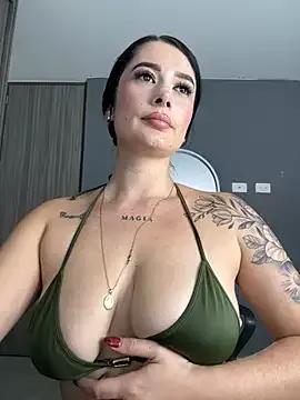 Libia_James from StripChat is Freechat