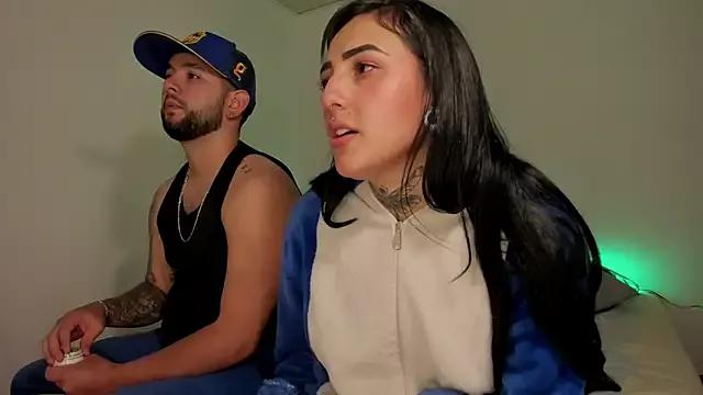 lola_n_apolo from StripChat is Freechat