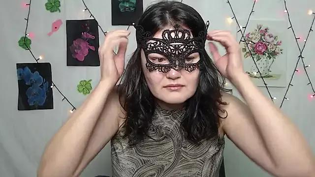 LolaHikls from StripChat