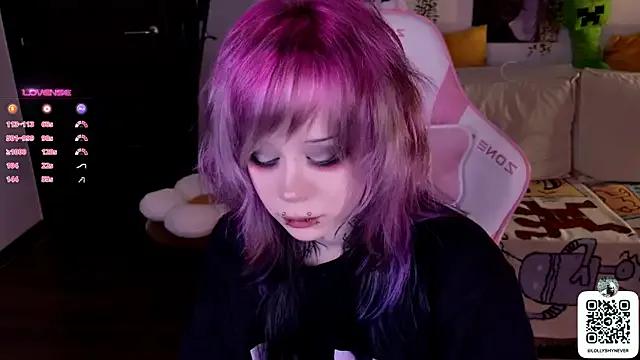 Lollyshy from StripChat